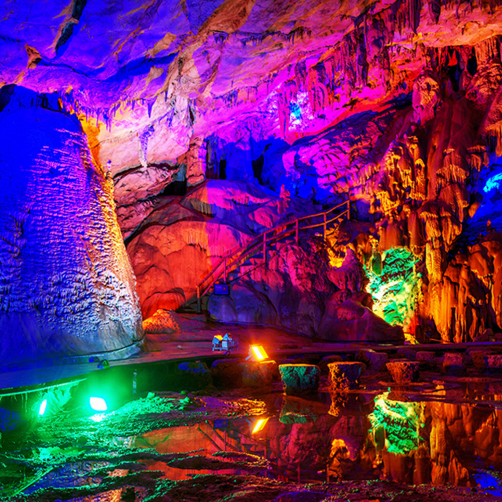 RGB LED Floodlight 10W 30W 50W Foco LED Spotlight IP66 Waterproof Outdoor Refletor Led Flood Light with Remote Controller 220V