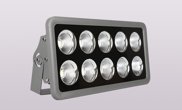 High power 200W / 500W/400W/600W outdoor IP66 waterproof LED flood light AC 110/220V spotlight outdoor bridge villa tunnel light