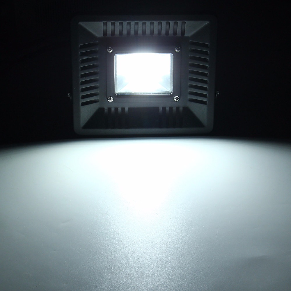 Ultra Thin 50W LED Flood Light Floodlight Waterproof Outdoor Lighting Lamp Garden Spot Light Refletor Warm/Cold White 220V