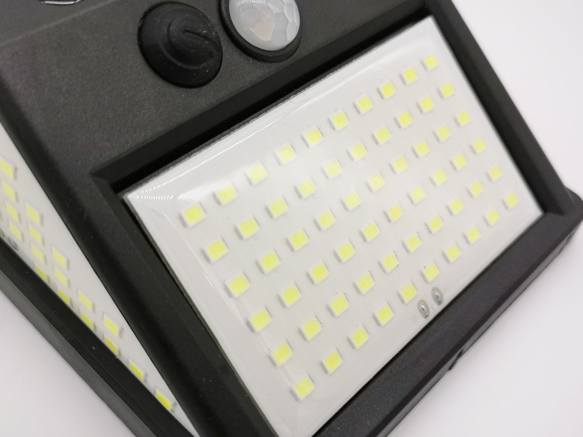 PIR Motion Sensor Solar Powered Sunlight Street Light 140 100 LED Solar Light Outdoor Solar Lamp for Garden Decoration