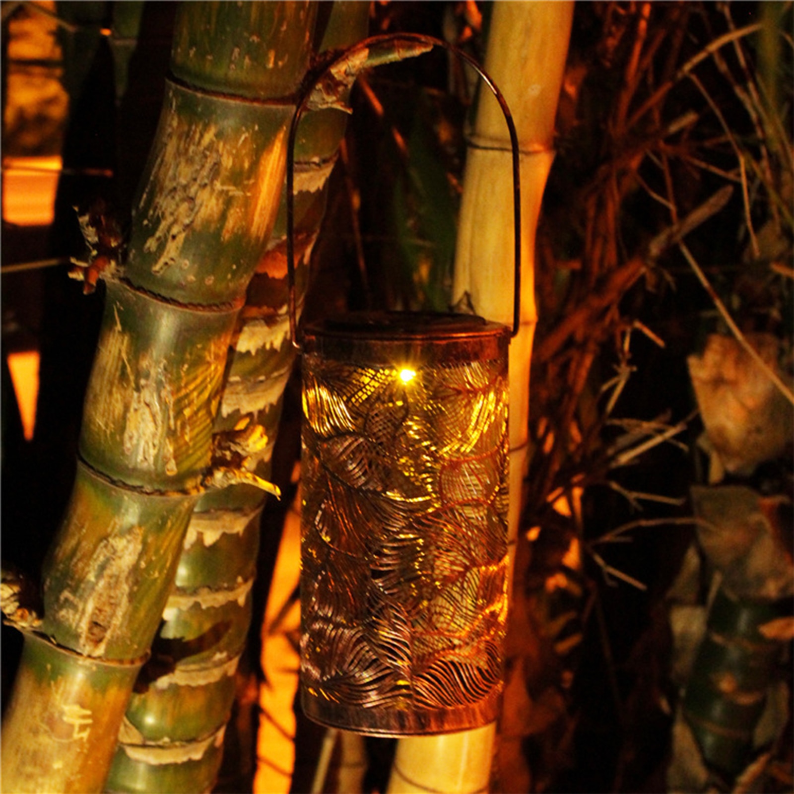 Solar Outdoor Light Vintage Leaves Iron Art Lamp Waterproof Retro Hanging Lantern with Handle for Garden Patio yard Lawn Lights